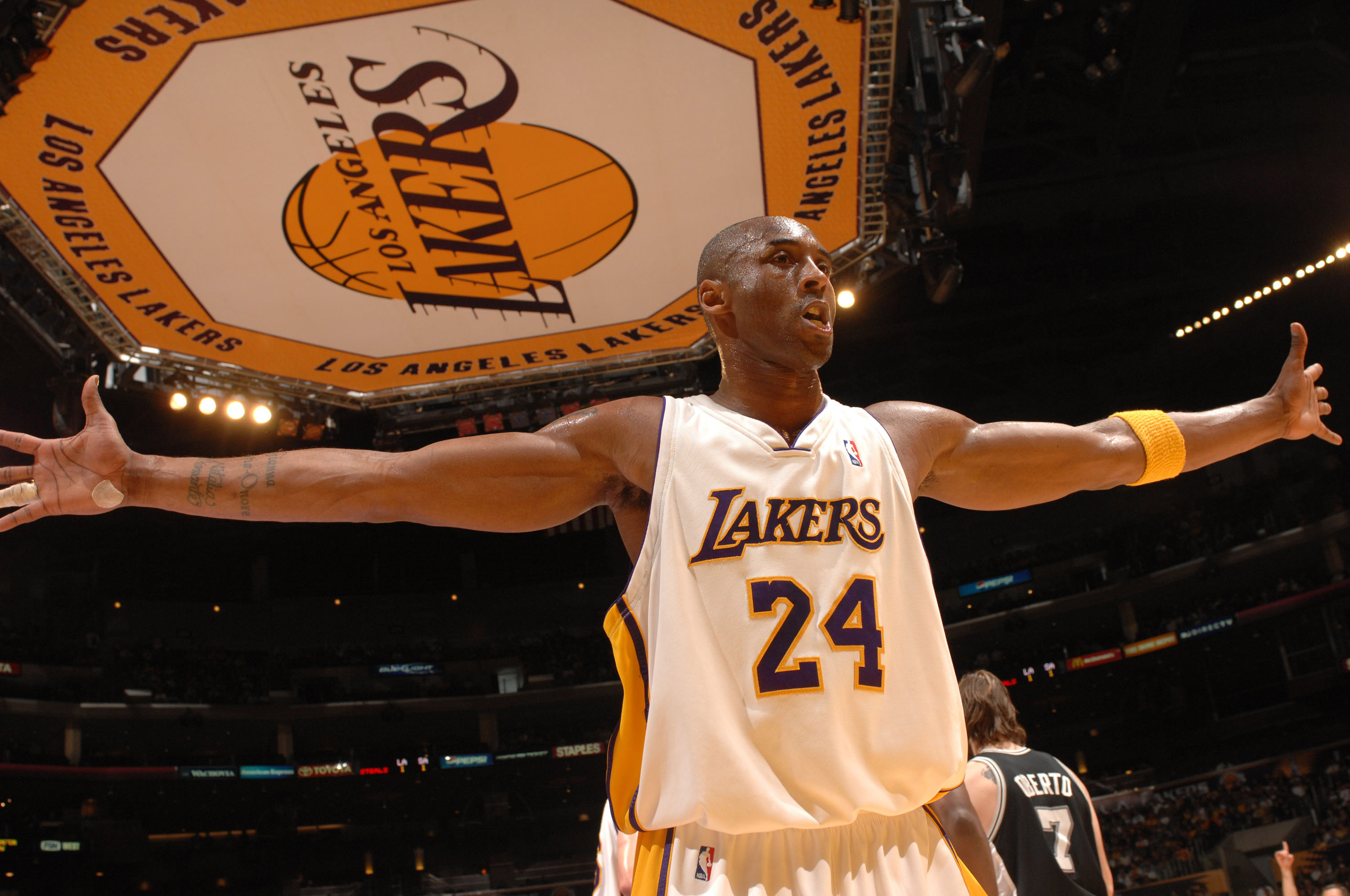 國足協的潛 國足協的潛