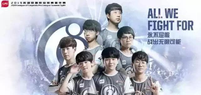 立足世界舞 立足世界舞