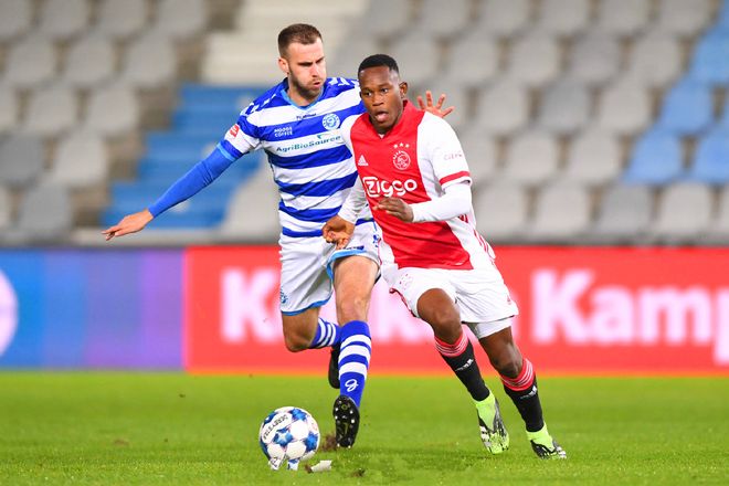 在足球领域 在足球领域